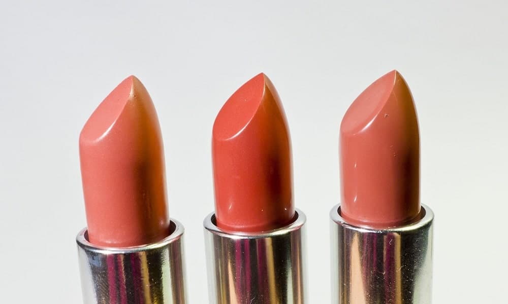 Jak dobrać odpowiedni kolor szminki do swojego typu urody?