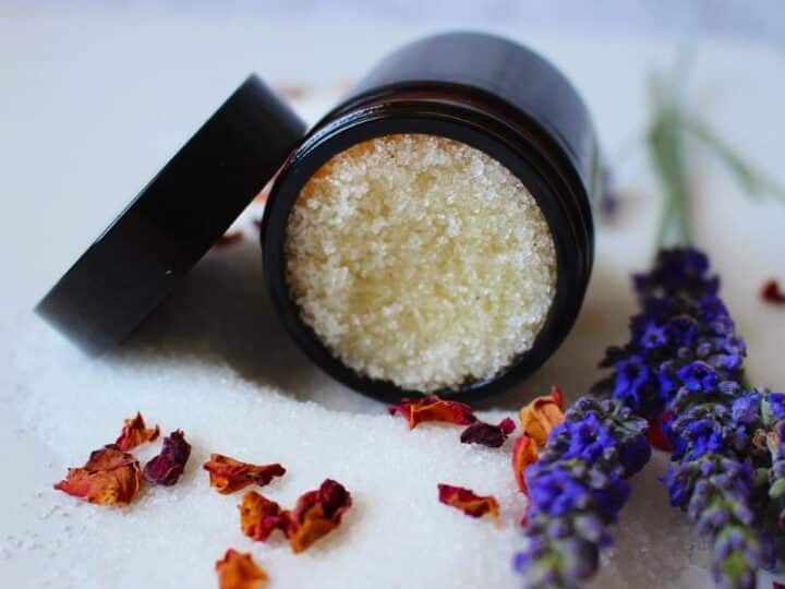 Naturalne kosmetyki do skóry – przegląd marek