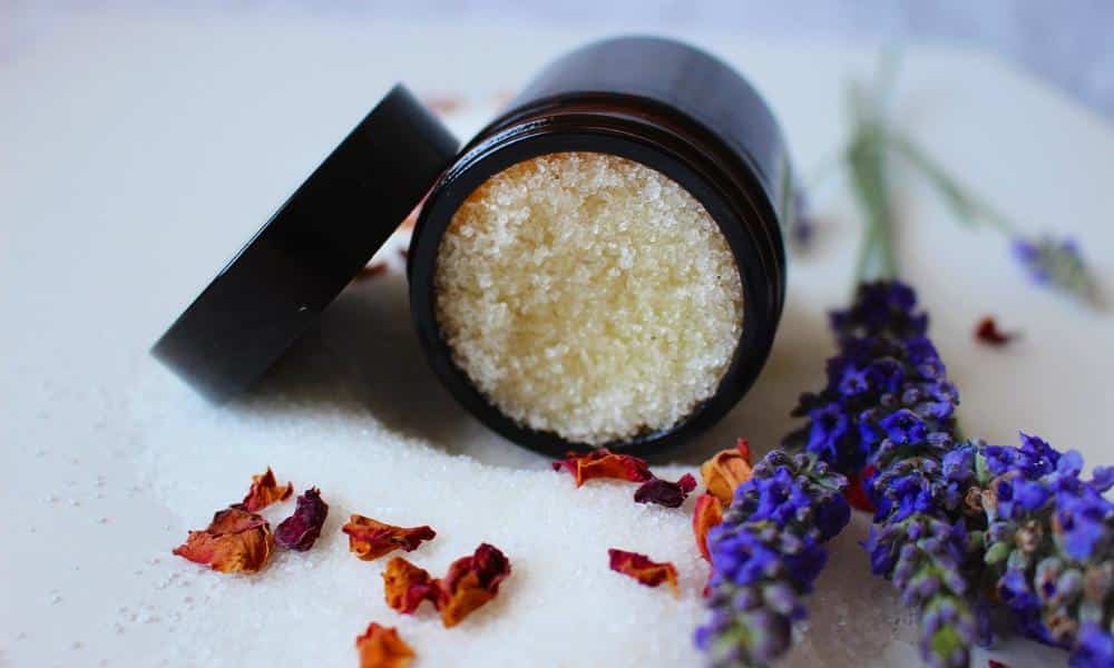 Naturalne kosmetyki do skóry – przegląd marek